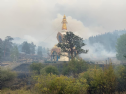 Hoa Kỳ: Một trung tâm Phật giáo bị cháy rừng xâm lấn
