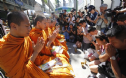Thái Lan: Cầu siêu cho các nạn nhân ở ngôi đền bị đánh bom