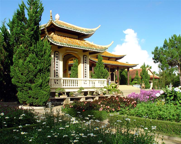 Thiền viện Trúc Lâm (Đà Lạt - Lâm Đồng)