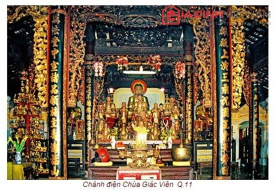 Chánh điện chùa Giác Viên - những tượng Phật buồn. Ảnh: Tạp chí văn hóa nghệ thuật.