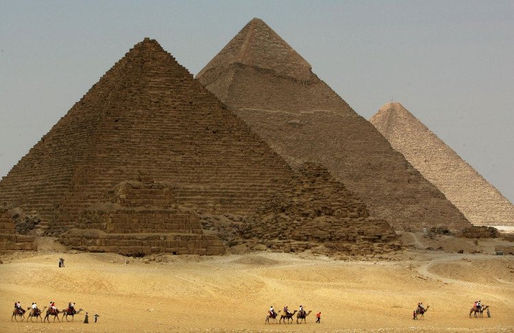 Đại kim tự tháp Giza