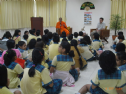 Dạy Phật pháp cho trẻ em