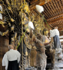 Nhật bản: Thanh tẩy tượng Phật đón chào năm mới