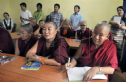 Ấn Độ: Chư tăng ni Tây Tạng nghiên cứu Khoa học hiện đại và Phật giáo