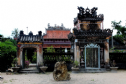 Bom 'đậu' trên nóc chùa Chùa Linh Sơn Vạn Ninh