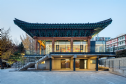 Hàn Quốc: Cải tạo ngôi chùa bỏ hoang thành thư viện hiện đại