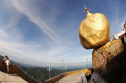 Myanmar: Tảng đá Chùa Đá Vàng phá vỡ mọi nguyên tắc trọng lực