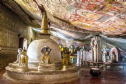 Sri Lanka: Quần thể đền thờ Phật giáo nằm dưới tảng đá khổng lồ