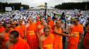 Thái Lan, Bangkok: Cảnh sát đột kích chùa Dhammakaya bắt sư trụ trì