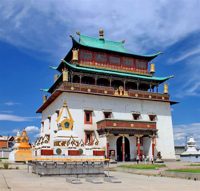 Tu viện Gandan ở Mông Cổ nổi tiếng với tượng Phật mạ vàng.