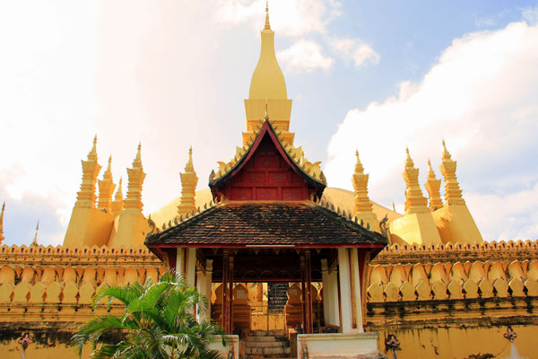 tháp xá lị That Luang