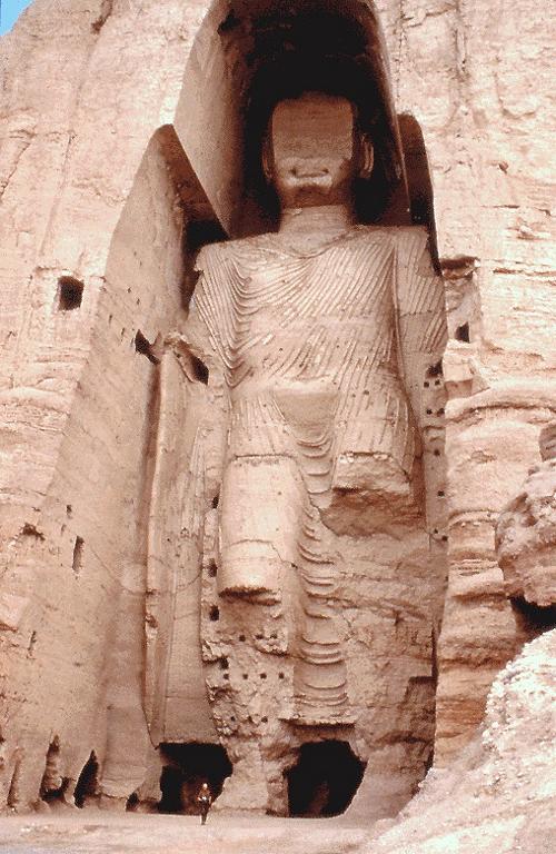 2 Một trong những tượng Phật Bamiyan trước khi phiến quân Taliban bị phá hủy vào năm 2001