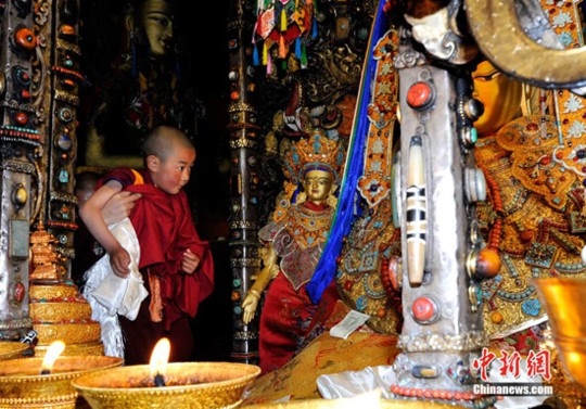 Thánh nữ được người dân Nepal xem là hiện thân của các vị thần. Ảnh: ChinaNews