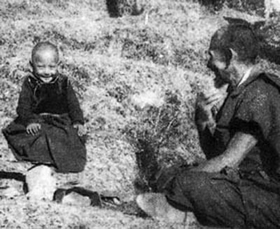 Đức Pháp Vương Gyalwang Drukpa XII từ nhỏ đã được tôn sùng là hiện thân của Đức Phật Quan Âm