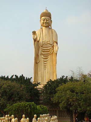 Pho tượng Phật A Di Đà ở Phật Quang Sơn, Đài Loan