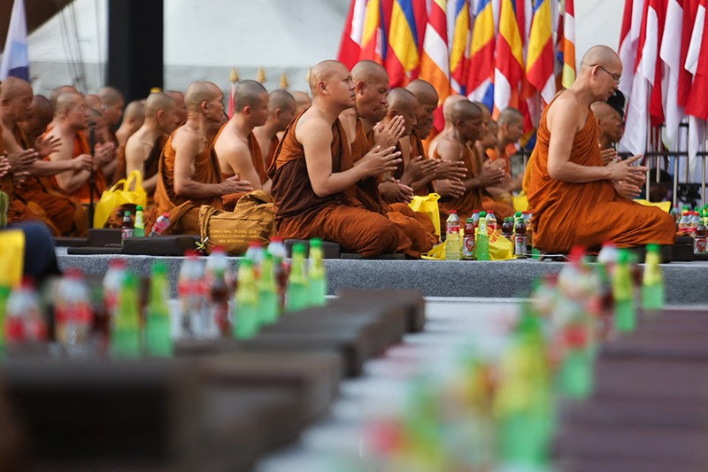 Chùm ảnh: Thế giới đón mừng Đại lễ Vesak 2025 linh thiêng-15