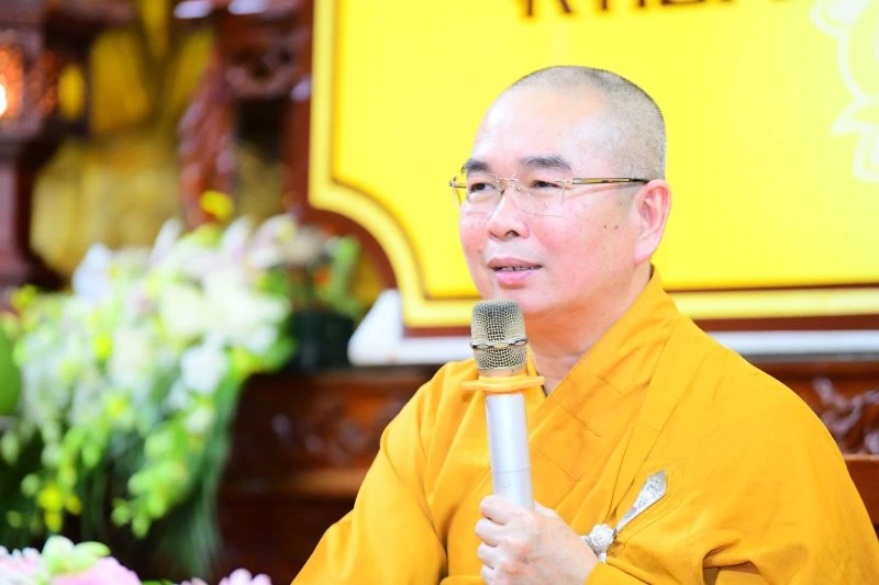 KÍNH TIẾC MỘT NHÀ BÁO CỦA ÁI NGỮ