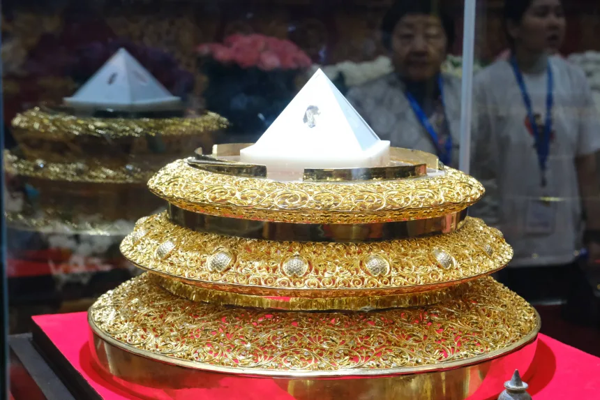 Gần 100.000 người đã đến tham quan triển lãm thánh tích của Đức Phật ở Kalmykia, Nga