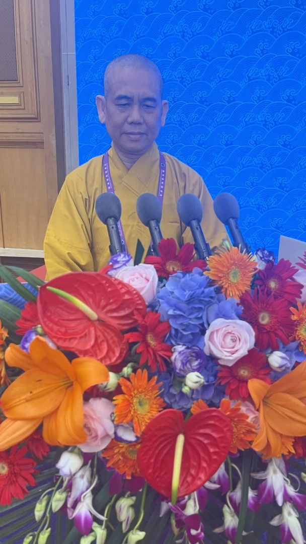 Bài tham luận "Giáo Dục Hoằng Pháp" tại Hội nghị Bàn tròn Phật giáo Nam Hải lần thứ X-3