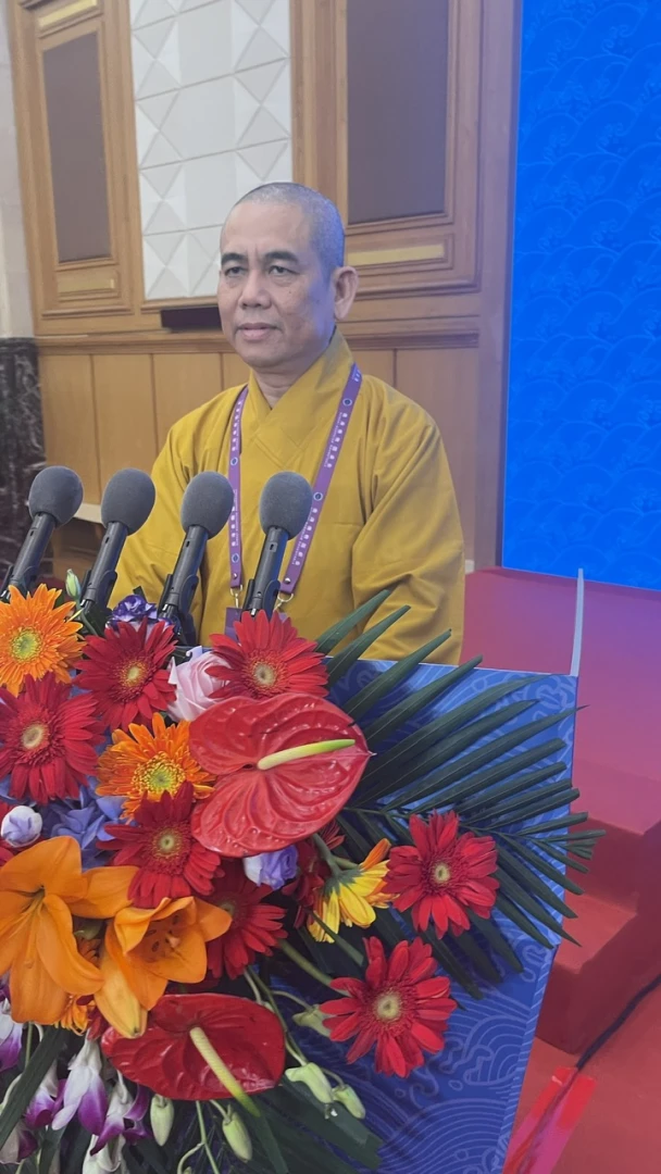 Bài tham luận "Giáo Dục Hoằng Pháp" tại Hội nghị Bàn tròn Phật giáo Nam Hải lần thứ X-8