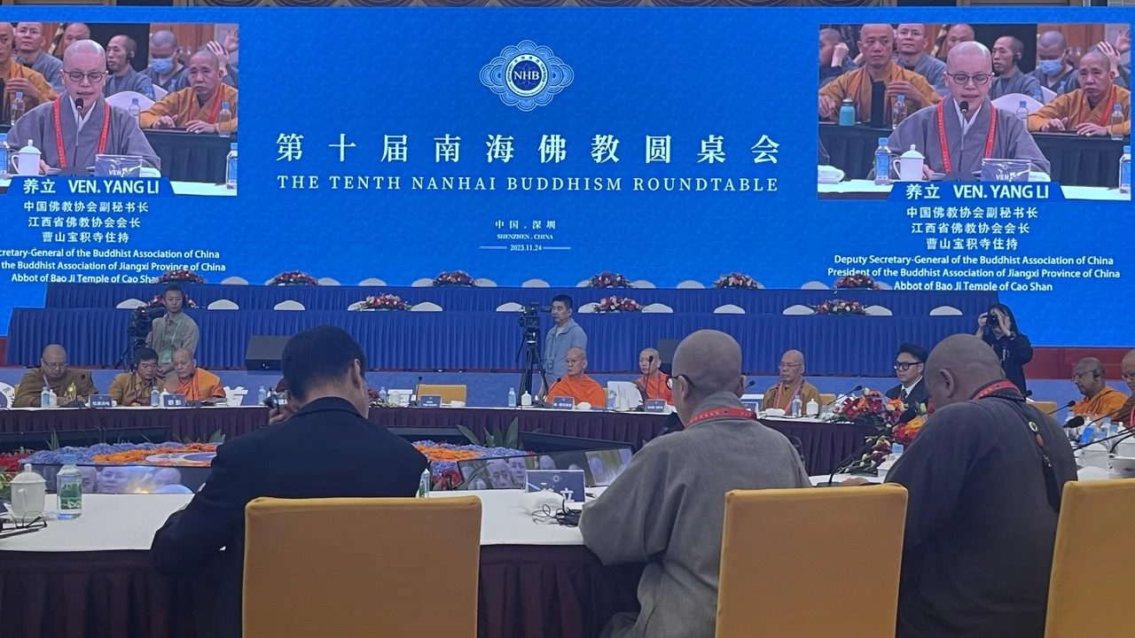 Bài tham luận "Giáo Dục Hoằng Pháp" tại Hội nghị Bàn tròn Phật giáo Nam Hải lần thứ X-13