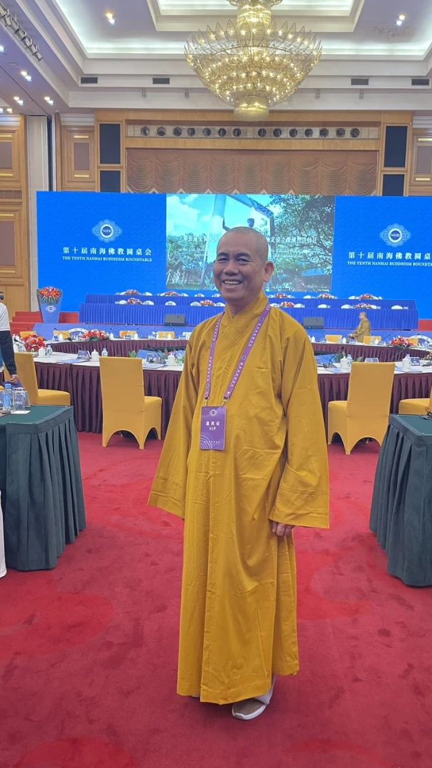 Bài tham luận "Giáo Dục Hoằng Pháp" tại Hội nghị Bàn tròn Phật giáo Nam Hải lần thứ X-17