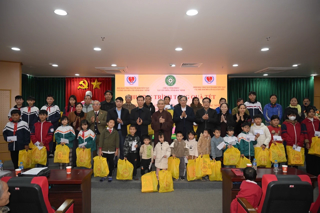 HƠI ẤM TỪ TÂM: KHI YÊU THƯƠNG XUA TAN GIÁ LẠNH-12