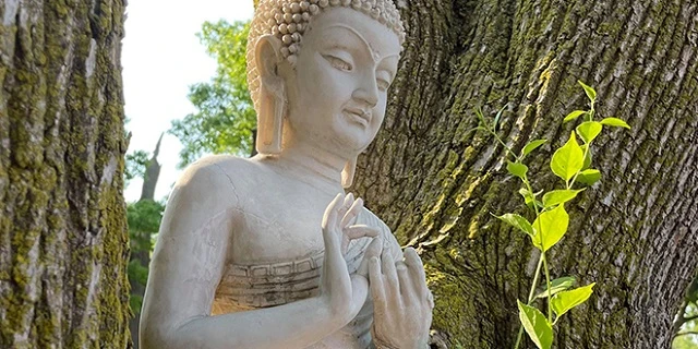 Giữ tâm khiêm hạ giữa đời biến động