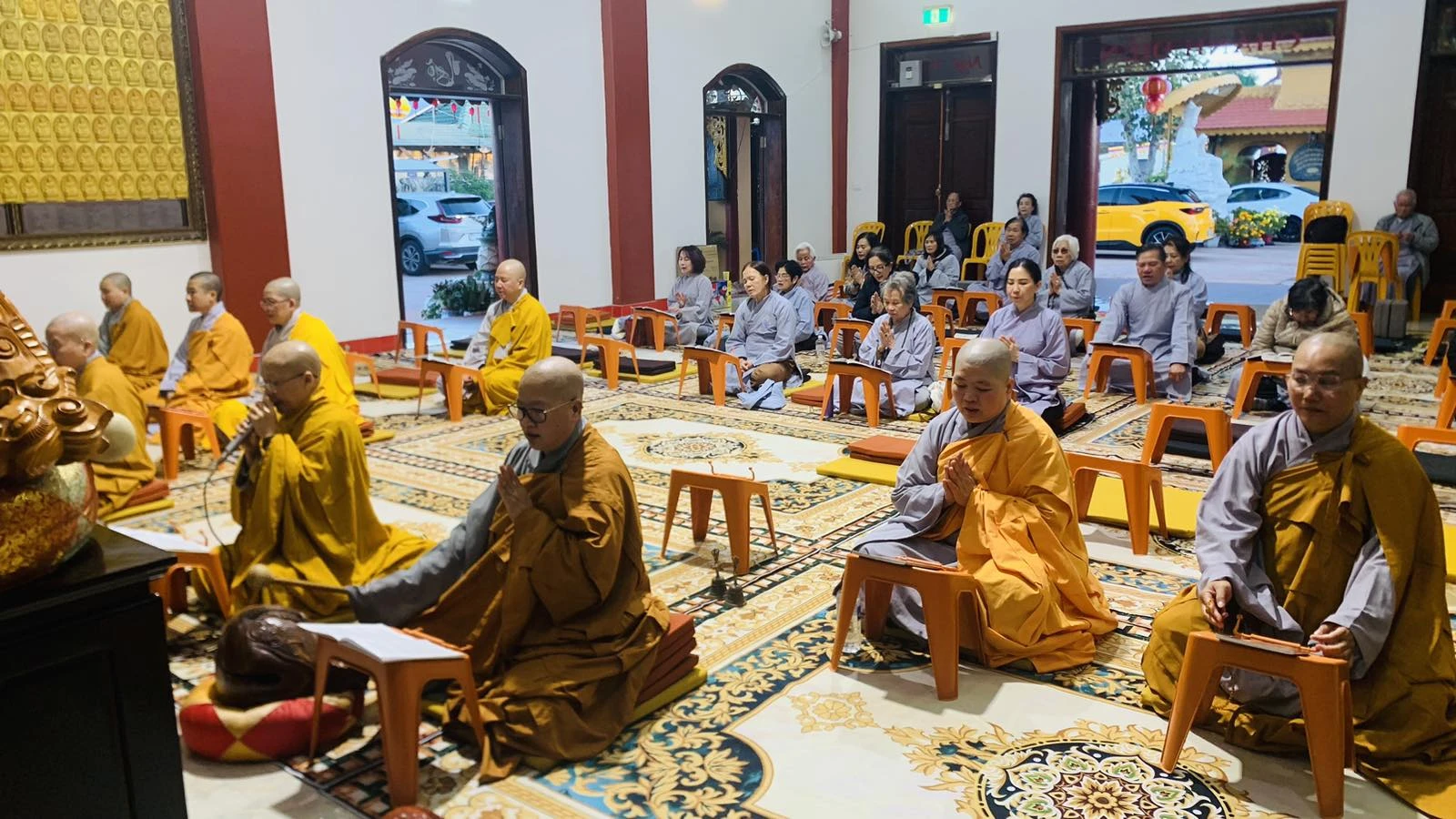 Vài hình ảnh thời khoá Tụng kinh-6