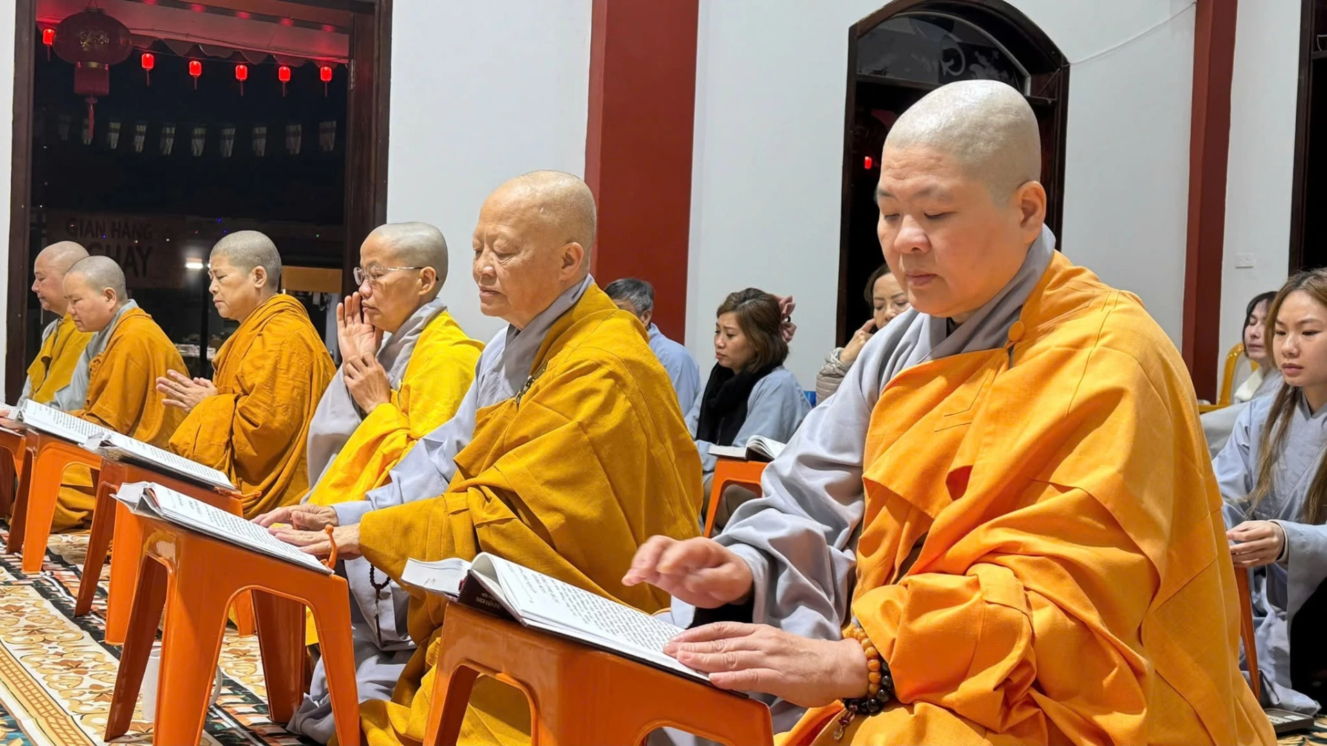 Một Ngày An Cư Tại Đạo Tràng Thiên Ấn-14