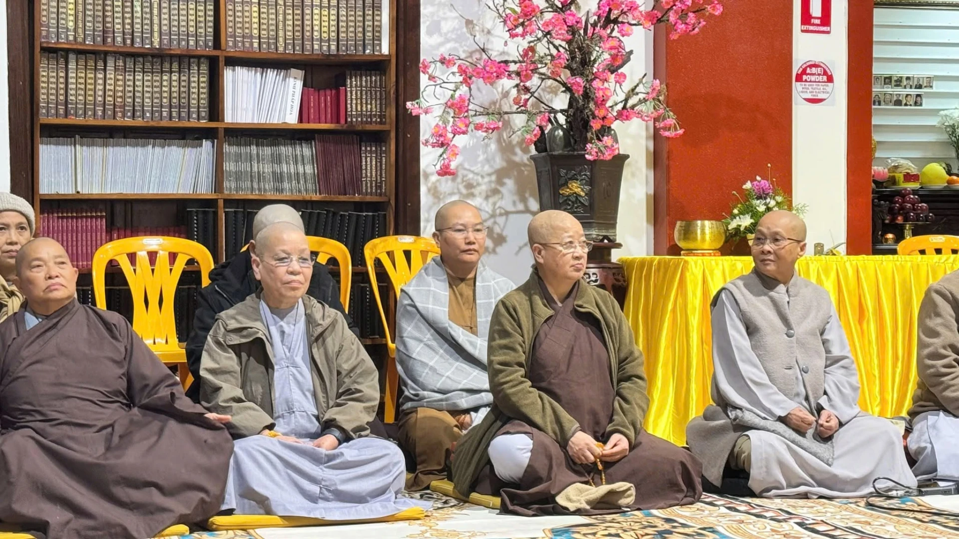 HỘ TRÌ TAM BẢO TRONG MÙA AN CƯ KIẾT ĐÔNG - Hình ngày 17.6.2026-12