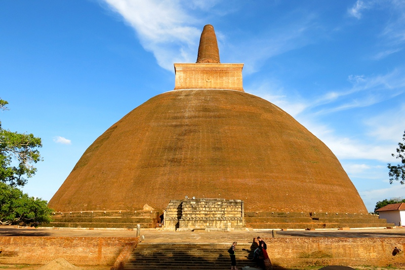 Sri Lanka: Hòn đảo thiêng lưu truyền Chánh pháp