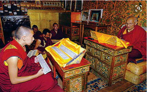 Trung Hoa: Kinh Phật Giáo Tây Tạng Hiếm Được Phục Chế