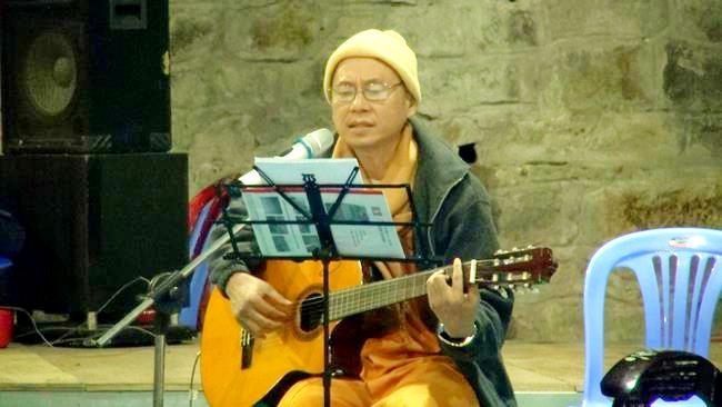ca sĩ chân quang