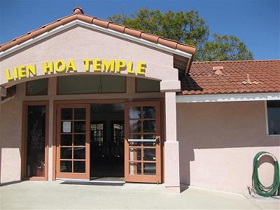 chua lien hoa garden grove