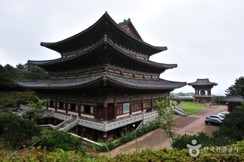 Chùa Yatcheonsa - Jeju