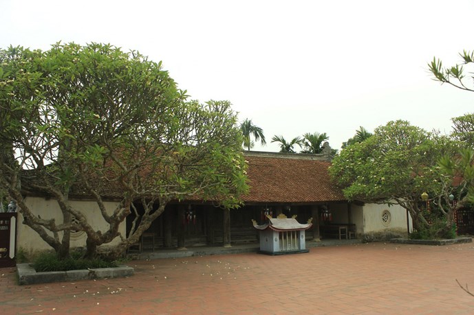 Cổ vật xứ Đông – Kỳ 3: 144 pho tượng Phật quay đều trên bảo tháp hơn 300 năm 3