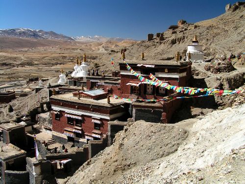 Sakya-nhin-tu-tren-doi-2712-1422431988.j