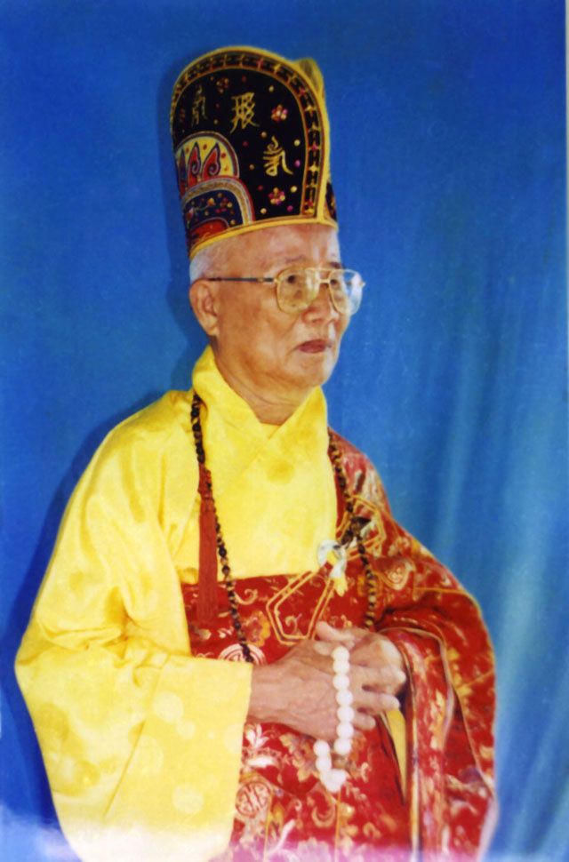 Đức Đệ Tứ Tăng Thống Thích Huyền Quang