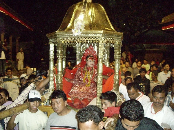 thánh nữ 