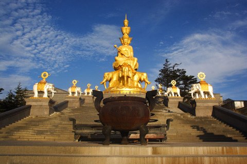Tượng Phổ Hiền Bồ Tát cưỡi voi trên Kim Đỉnh, Nga Mi Sơn
