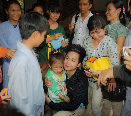 Ca sĩ Quách Tuấn Du